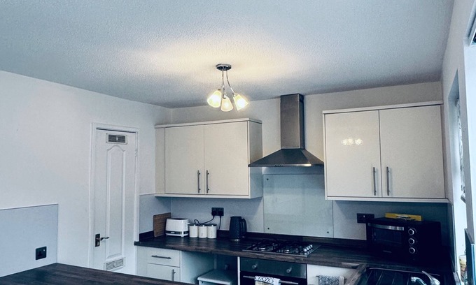 Newcastle-upon-Tyne House | Gateshead Gem - Modern 3 Bedroom House