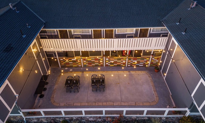 Seaside Hotel | Gateway Lodge