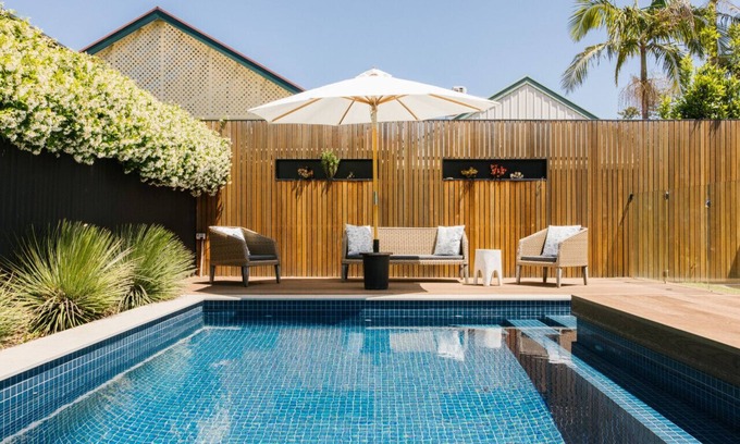 Glenelg East House | Gem on Maxwell - Summer holiday @ The Bay