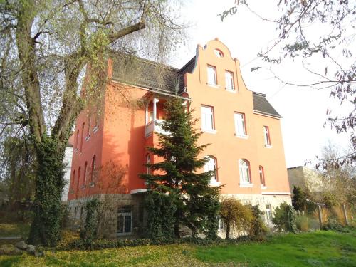 Naumburg Apartment | Georgentor