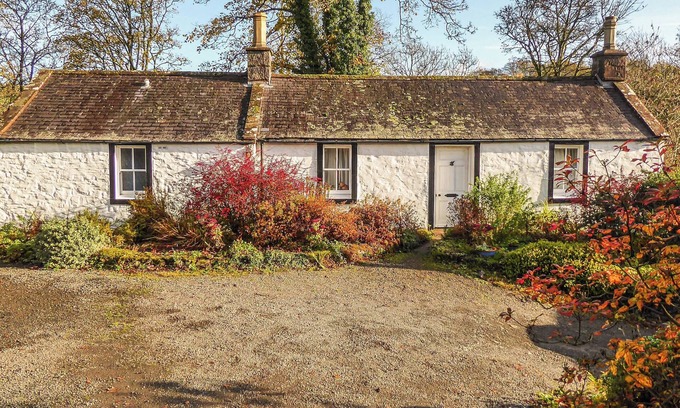 Lockerbie Cottage | Get away from it all with a relaxing break in the beautiful countryside.
