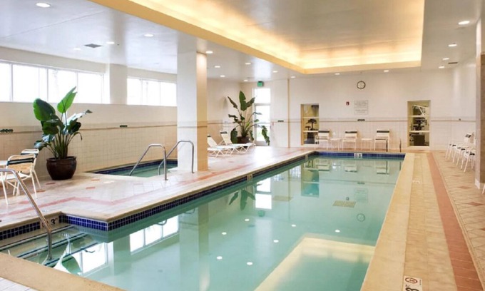 Emeryville Hotel | Get Ready for Blissful Getaway! w/Pool, Close to Museum of Children’s Arts!