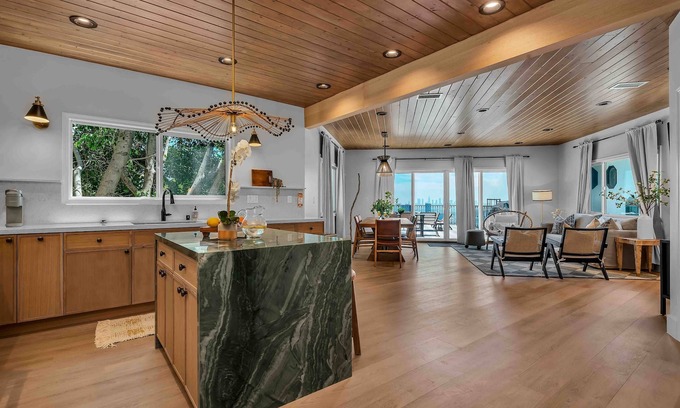 Hollywood Heights House | Get Wow'd! Stellar Views Remodeled Modern Home Hollywood Hills