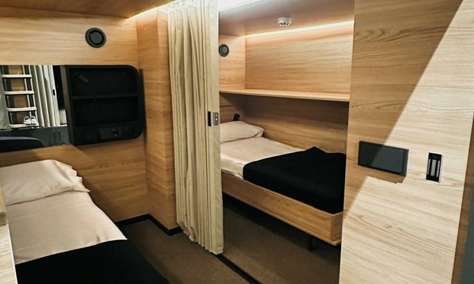 Alameda de Osuna Hotel | GettSleep Madrid - Terminal T4S