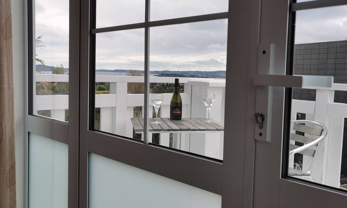 Rotorua Bed & Breakfast | Geyser Lookout BnB