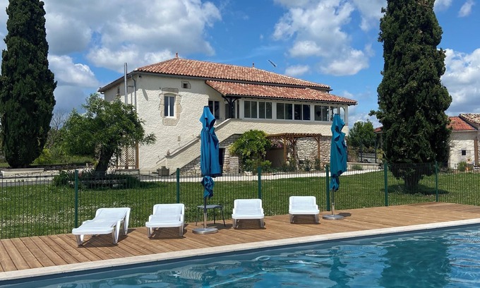 Bagat-en-Quercy House | Gîte 4 people L'observatoire with view and swimming pool