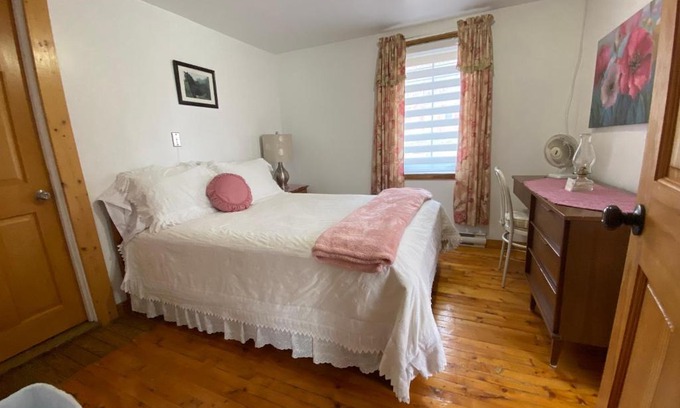 La Malbaie Bed & Breakfast | gite cap a l aigle