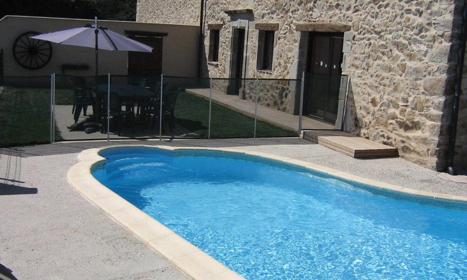 Rieupeyroux Cottage | GITE DE LA MAYNOBE - QUIET AND COMFORT