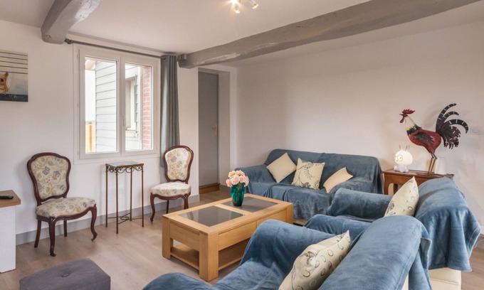 Foucarmont House | Gite Foucarmont, 4 bedrooms, 10 persons