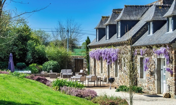 Tremeloir House | Gîte Ty-Boem, Spa & Sauna 8 km from the beaches !