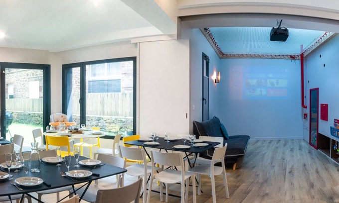 Perros-Guirec House | Gite - Up to 20 rooms - Ecolabel - PMR