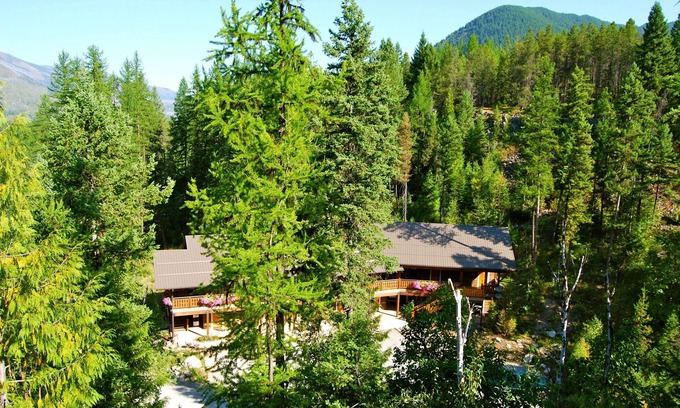 West Glacier Cabin | Glacier Guides Lodge