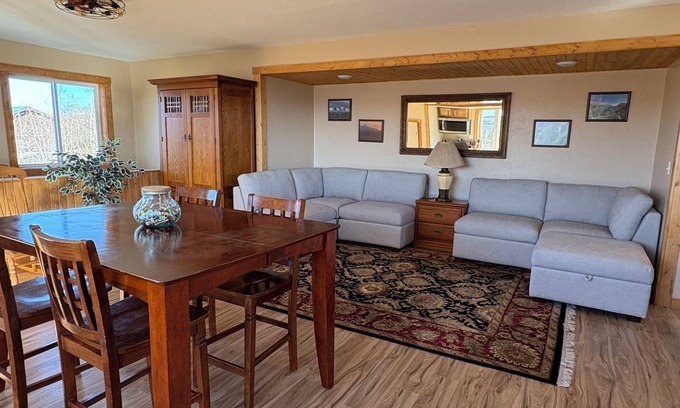 Babb Apartment | Glacier View Loft at Duck Lake - Brand New Loft