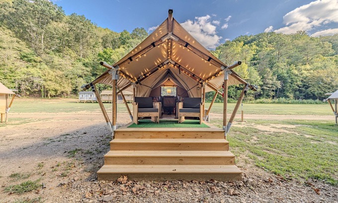 Newport RV Rental | Glamping Getaway with Creekside Serenity