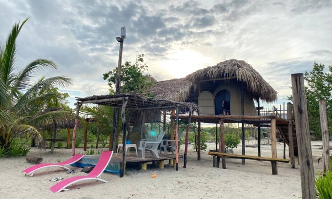 Costa Caribe House | Glamping in front of the sea live the experience
