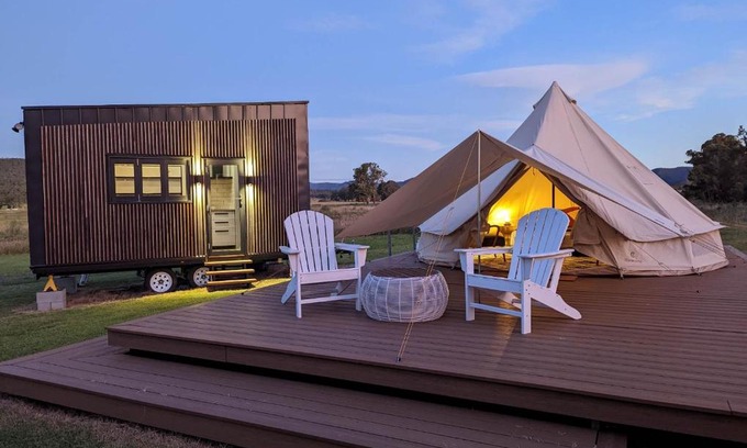 Broke Other | Glamping Vineyard Getaway with Luxury Amenities