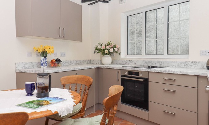 Buckland Monachorum Cottage | Glebe Cottage