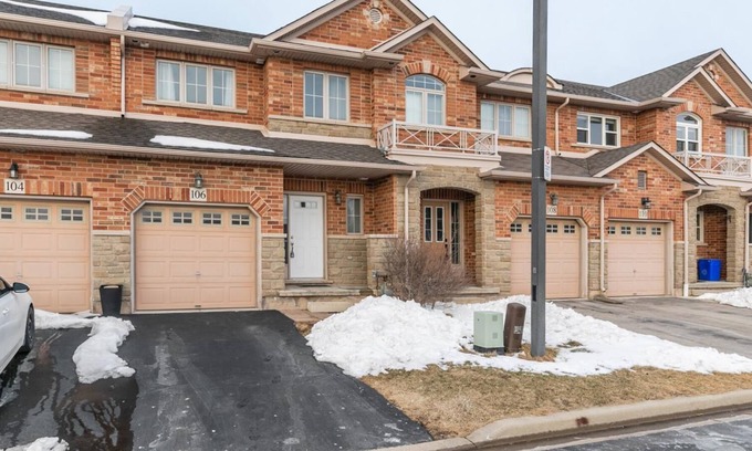 Stoney Creek Villa | GLOBALSTAY . Family 3BR 2.5Bath Townhome. Hot Tub, BBQ, Gym