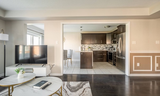 Brampton House | GLOBALSTAY Modern 3 BD House in Brampton