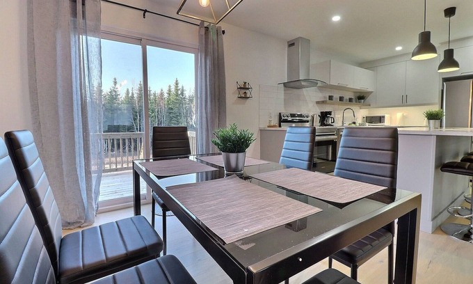 Moncton House | GLOBALSTAY. New 3 Bedroom House in a Quiet Area