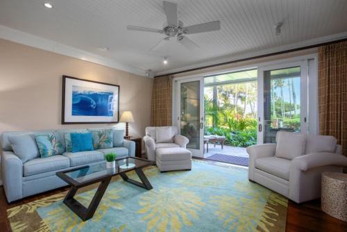 Kahuku House | Glorious Beachfront high end Villa