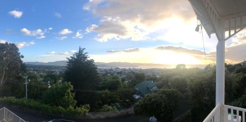 West Hobart House | Glorious Views - beautiful 1925 heritage house