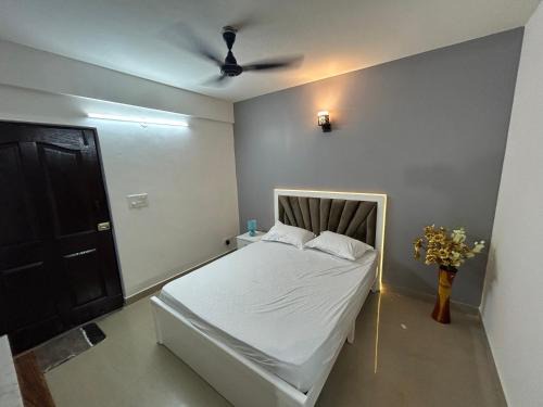 Electronics City Apartment | GM Infinite