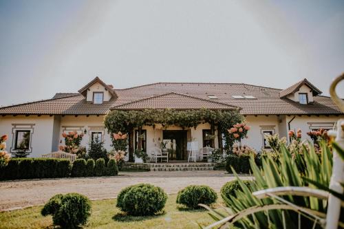 Potrzanowo Hotel | Gościniec Winnica