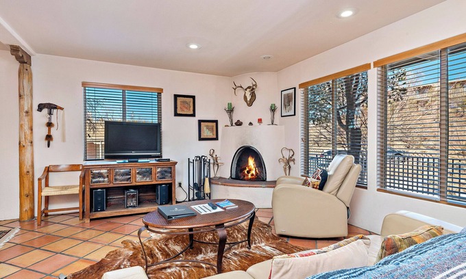 Northeast Santa Fe Hotel | Go Exploring Downtown, Then Come Home to This!