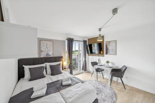 Kaiserslautern Apartment | Go2Cozy - Study & Work Apartments - WIFI - Kitchen