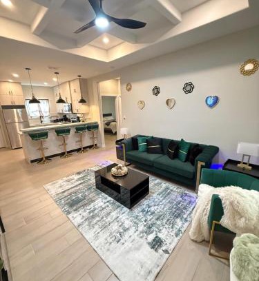 Mission Apartment | Gold'n Retreat