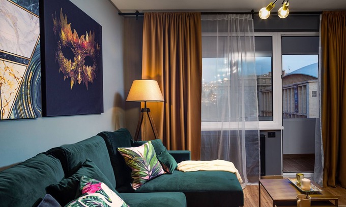 Bucharest City-Centre Apartment | Golden Hour - One Bedroom - next to Cismigiu Park and Victoria Avenue