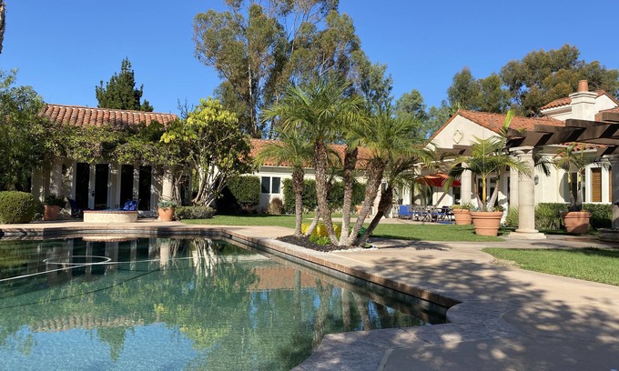 Poway House | Golf California Executive Getaway