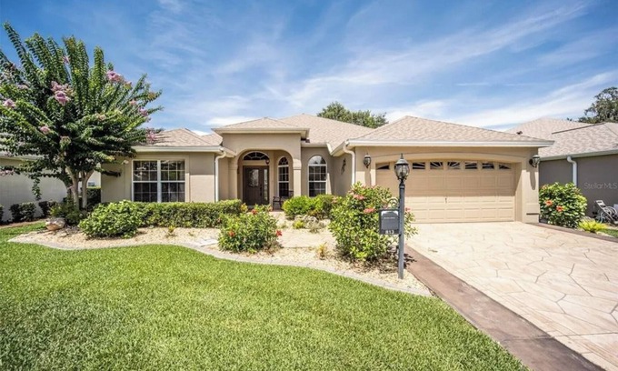Winifred House | Golf Front Luxury in The Villages – 3BR/2BA Gardenia in Winifred