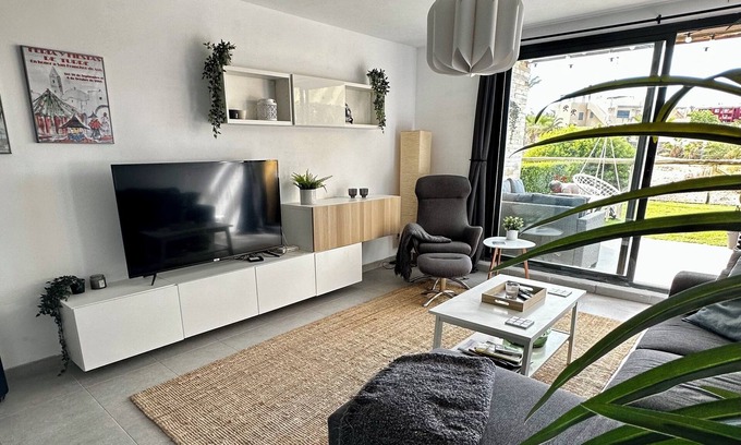 Vera House | Golf property with garden and roof terrace