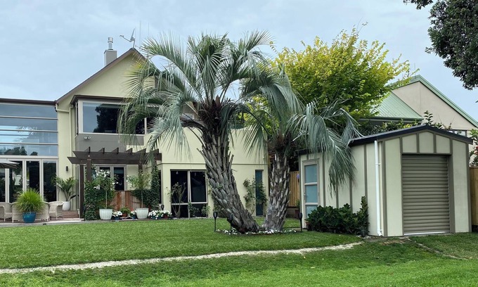 Mount Maunganui Cottage | Golfer's Retreat - Mount Maunganui Holiday Apartment