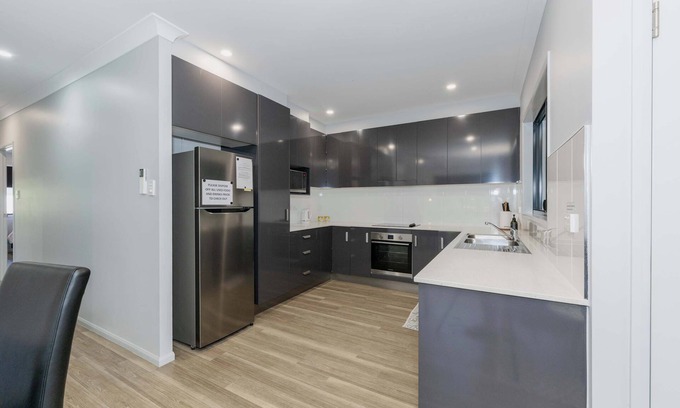 Rosslea Apartment | Golfview Retreat Summ