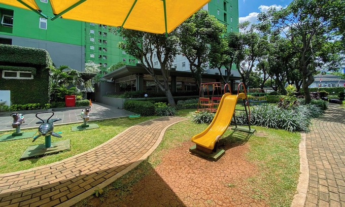 Rawasari Apartment | Good and Cozy 2BR at Green Pramuka City Apartment