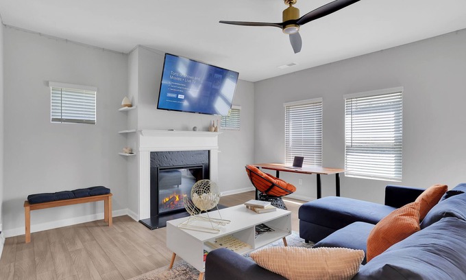 Red Oak House | GoodLiving Atlanta: Family Getaway "Pets Welcome"