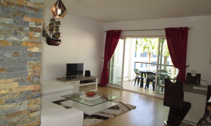 Telheiro Apartment | Gorgeous 1 bed apt on the MARINA with FREE Pool access & FREE garage parking