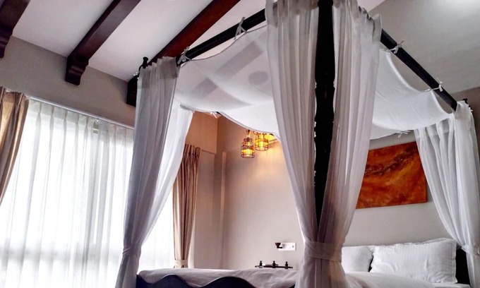 Nerul Apartment | Gorgeous 2bhk Riverview Apartment, Candolim, Goa