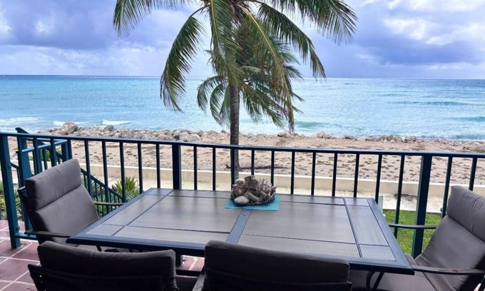 Bahamas Terrace Condo | Gorgeous 3BR Oceanfront Villa - Amazing Views of Turquoise Water