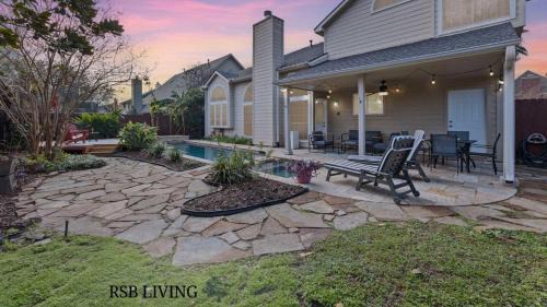 Deer Park House | Gorgeous 6BR 3 5 Bth Home with Pool and Game Room