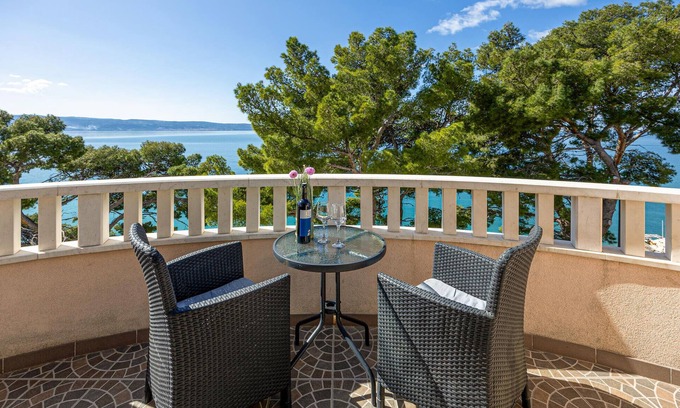Jesenice Apartment | Gorgeous apartment in Bajnice with WiFi