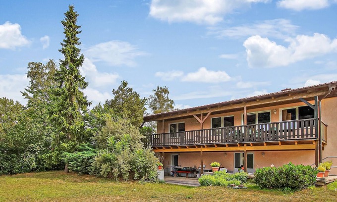 Mecklenburgische Kleinseenplatte Apartment | Gorgeous apartment in Below