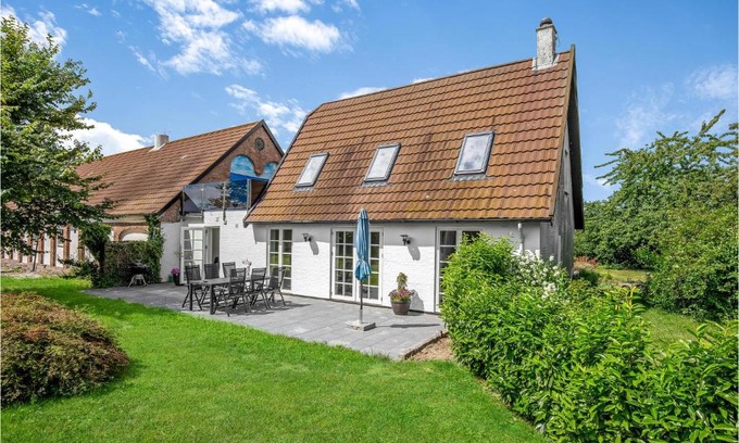 Arnager Apartment | Gorgeous Apartment In Rønne With Wifi