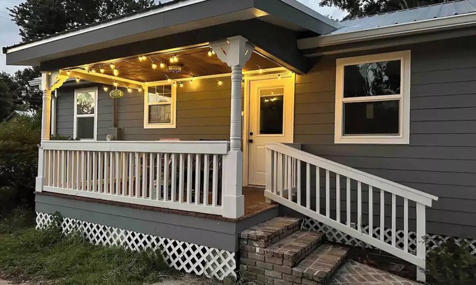 Biloxi House | Gorgeous Beach House. Monthly Availability. Keesler KAFB & Per Diem welcomed.