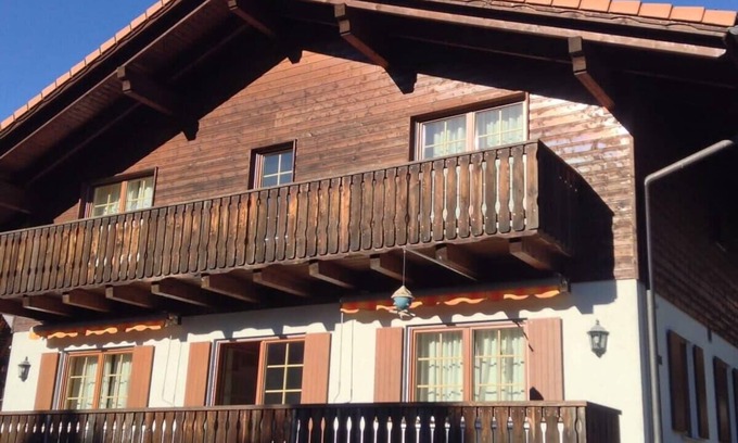 Lauenen Ski Chalet | Gorgeous Chalet in Truttli Area of Lauenen