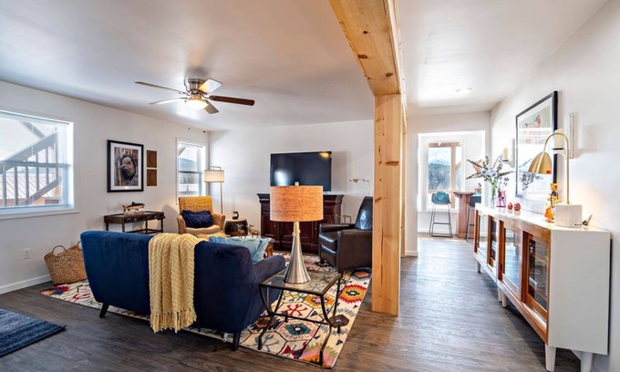Haines Condo | Gorgeous Chilkat Tower #2 2BR Condo, downtown