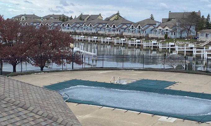 Manistee Condo | Gorgeous Harbor Village 2 bedroom 2 bathroom condo